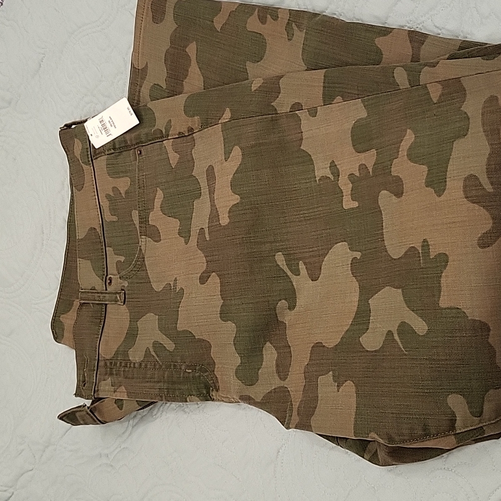 GAP camouflage true skinny ankle high rise jeans